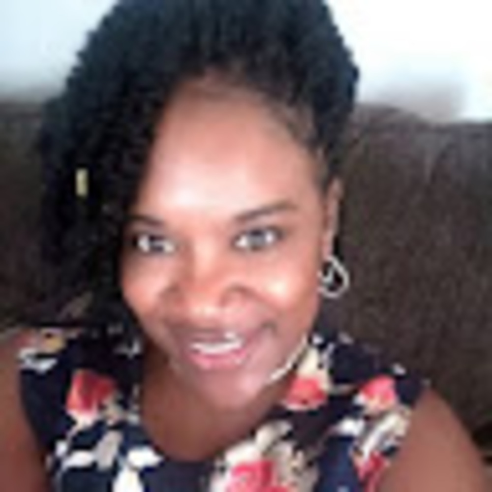 Meet your Posher, Stacy